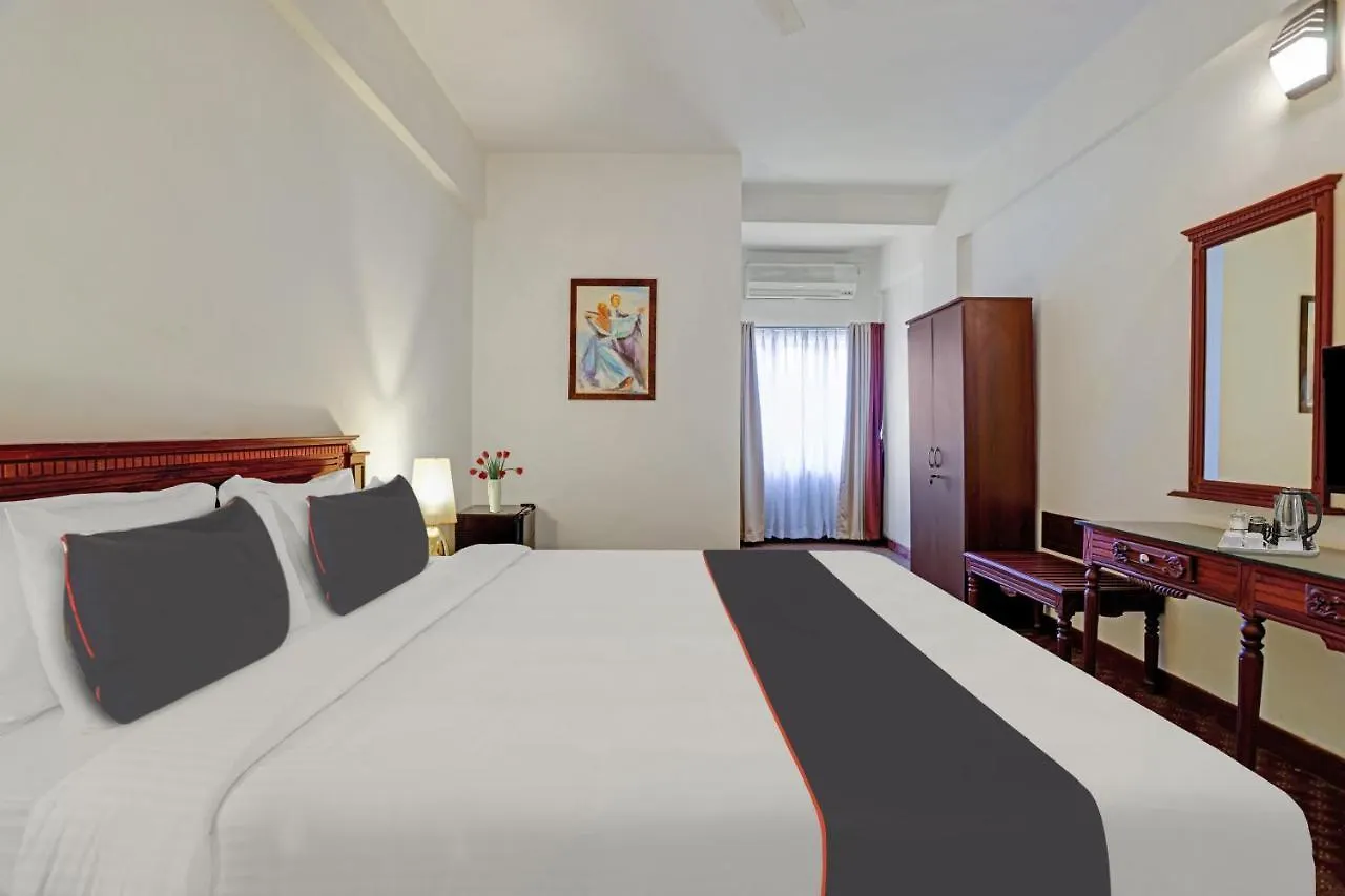 Collection O Narendra Regency Hotel Punalur