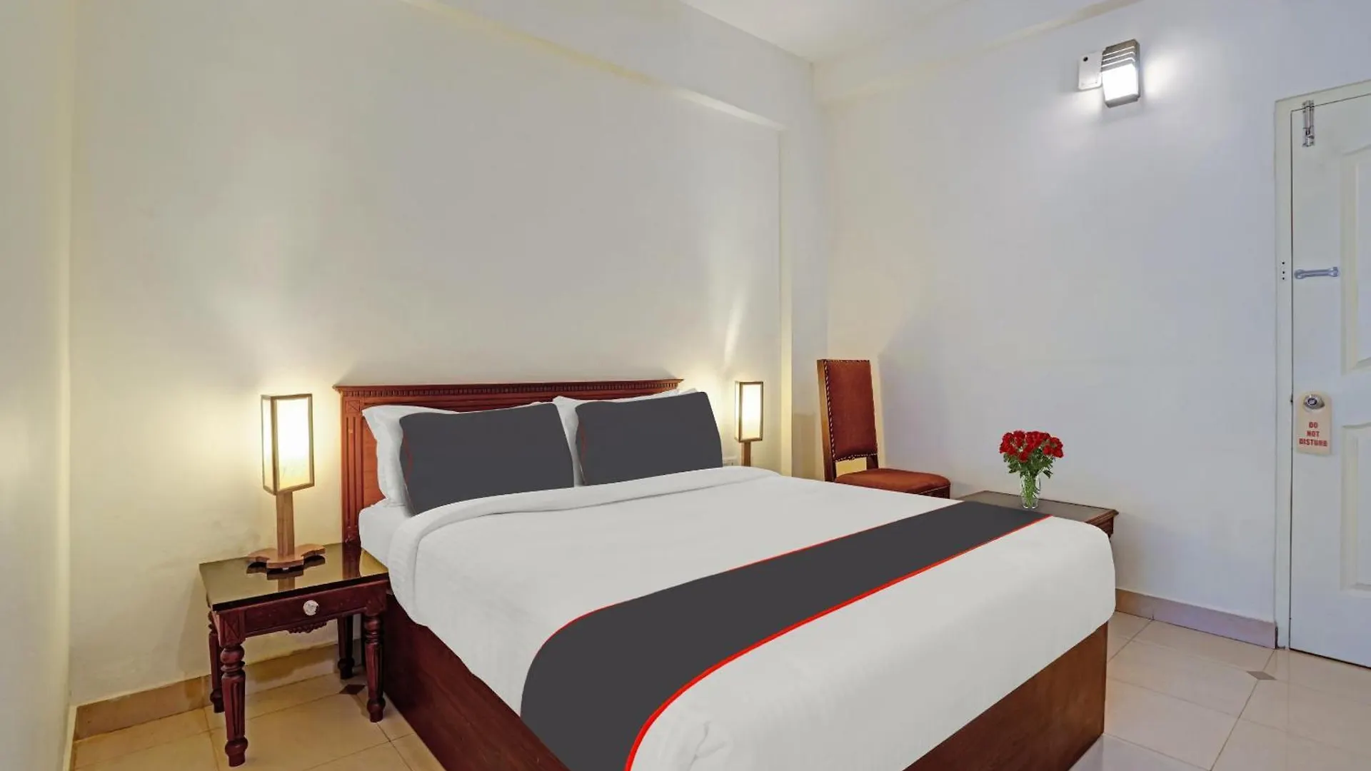 Collection O Narendra Regency Hotel Punalur