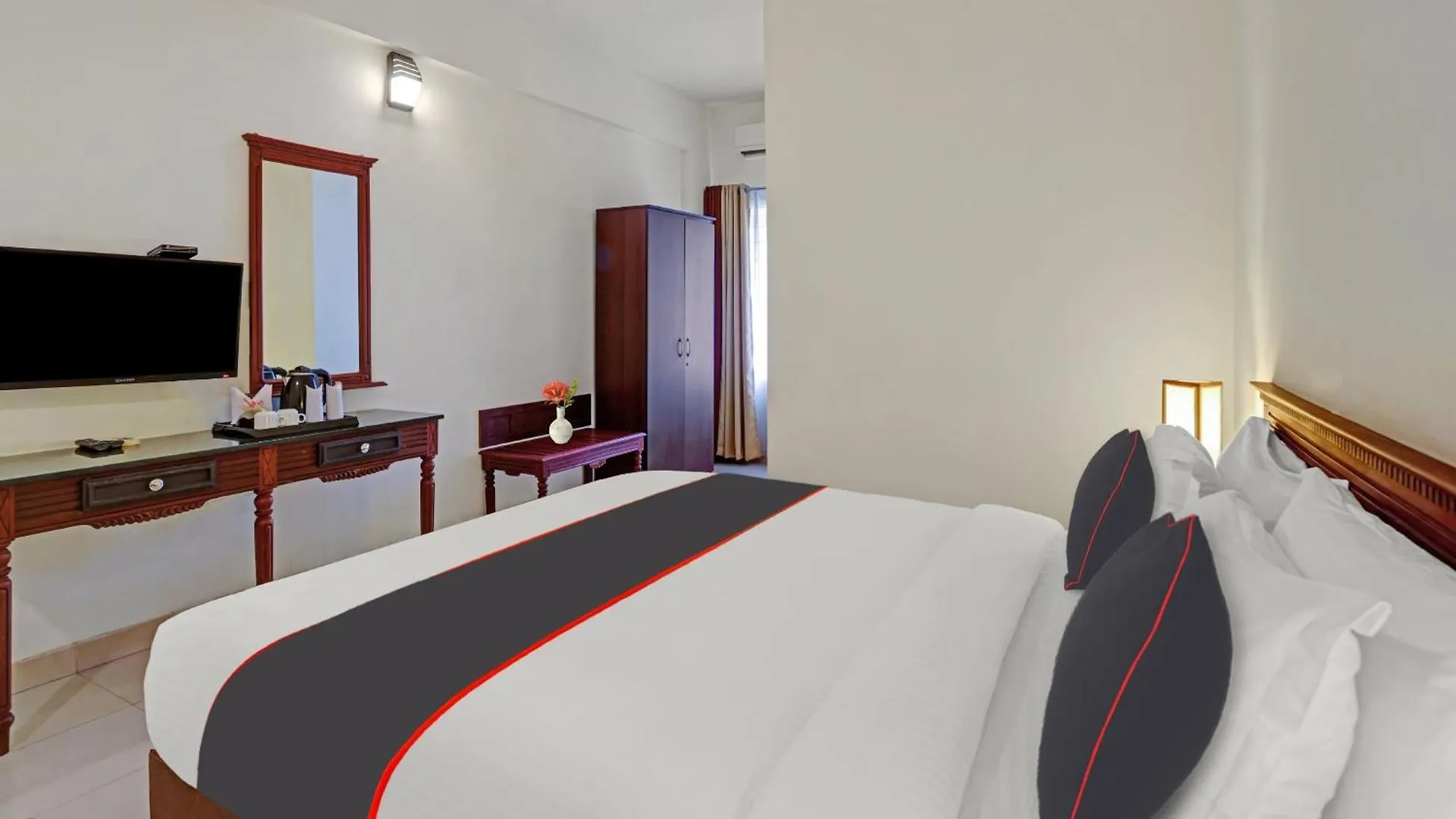 Collection O Narendra Regency Hotel Punalur 4*,  India